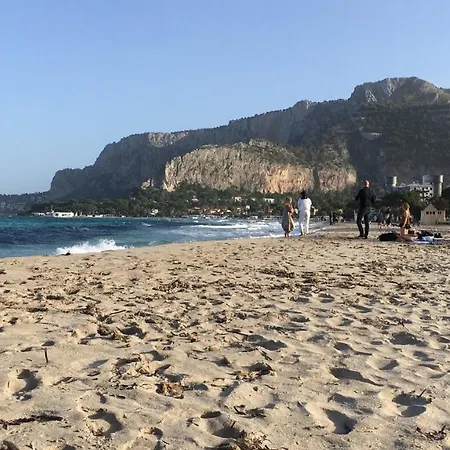 Apartment Casa Jolanda Spiaggia Mondello Palermo