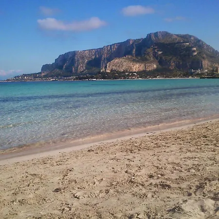 Apartment Casa Jolanda Spiaggia Mondello Palermo